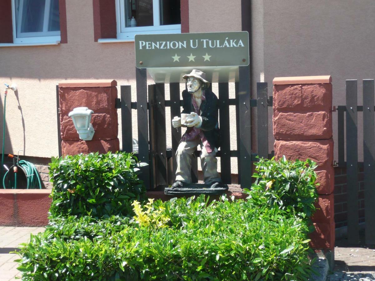 Penzion U Tulaka Dobrichovice ภายนอก รูปภาพ